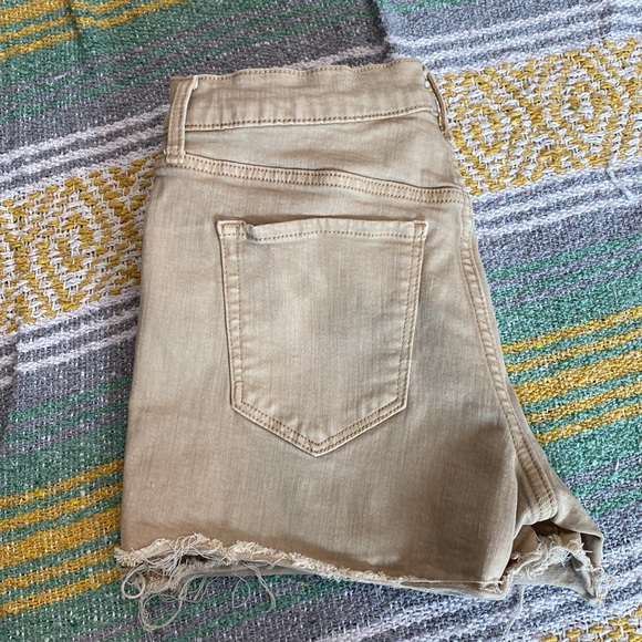 Old Navy boyfriend short - Picture 4 of 5